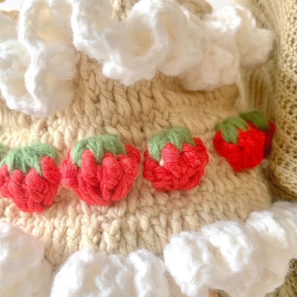 Strawberry Crochet Bag | Crossbody Cute Bag | Minimalist Strawberry Crochet Purse | Modern Crochet Sling Bag | Aesthetic Drawstring Crochet Bag