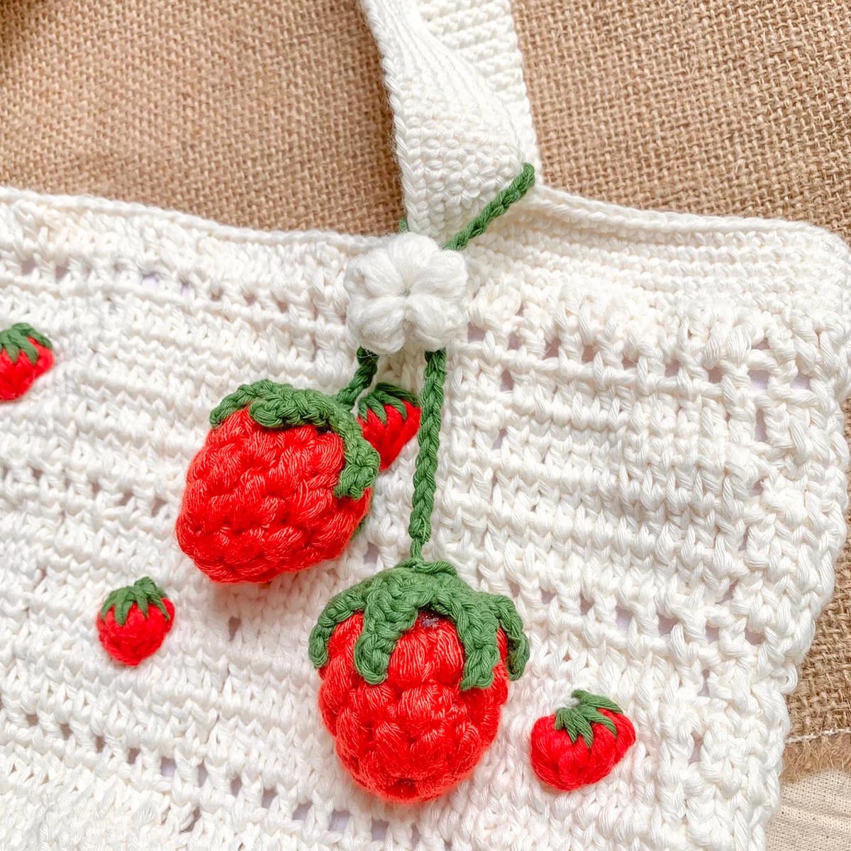 Strawberry Crochet Bag with HandBag Style | White Strawberry Purse Minimalist | Modern Crochet Shoulder Bag | Cute Crochet Bag Pattern