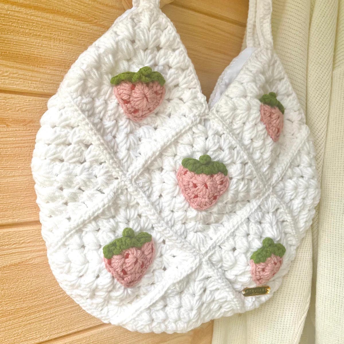 Strawberry Crochet Tote Bag | Strawberry Purse with Granny Square Crochet | Cute Crochet Bag | White Strawberry Crochet Bag